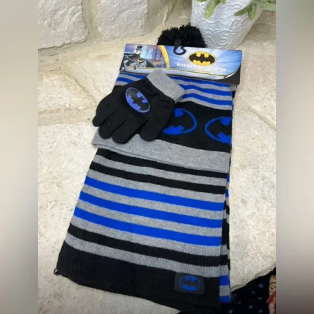 Batman hat,gloves and scarf set